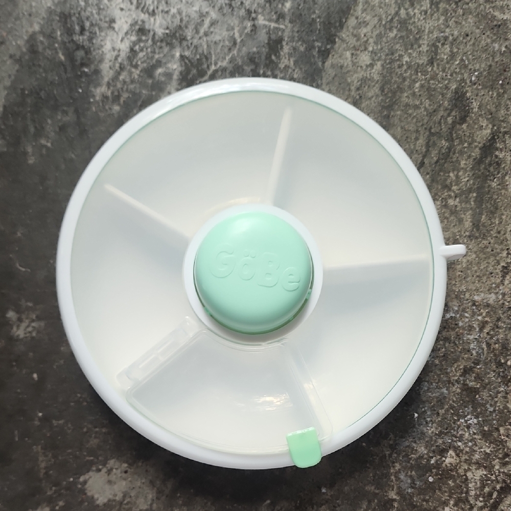 Kids Snack Spinner - Mint and White